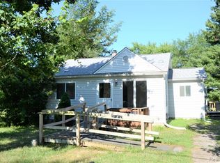 2222 Monaco St, Flint, MI 48532