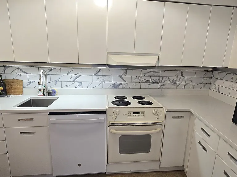 300 N State St #5903 — Photo 1