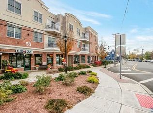 55 Emerson Plz E APT 203, Emerson, NJ 07630