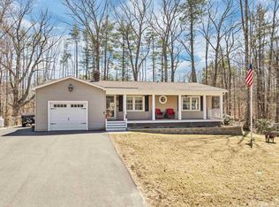 8 Port Wedeln Rd, Wolfeboro, NH 03894