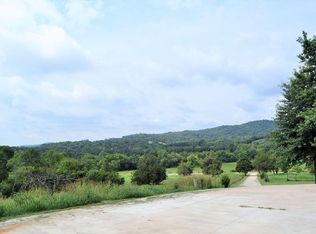 99 Short Rd, Petersburg, TN 37144