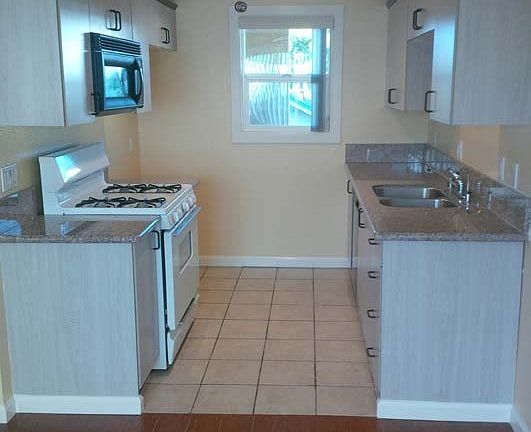 2nd image of 804 Larch St