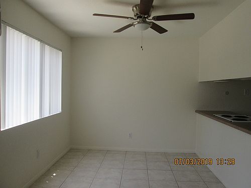 4th image of 364 S Olive St APT 2