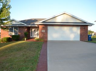 2011 Hastings Rd, Jefferson City, MO 65109