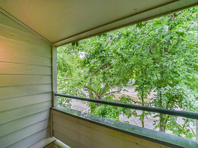 5917 Fairdale Ln #10 — Photo 35