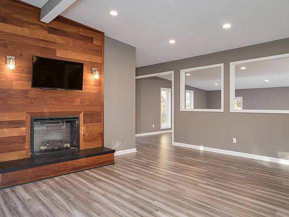 4th image of 4179 Wildwood Dr