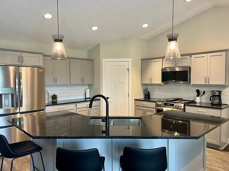576X Little Walnut Ln — Photo 2