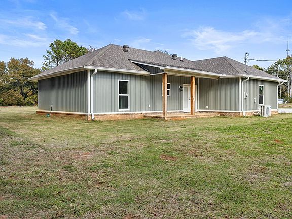 4th image of 4454 County Road 200 Rd