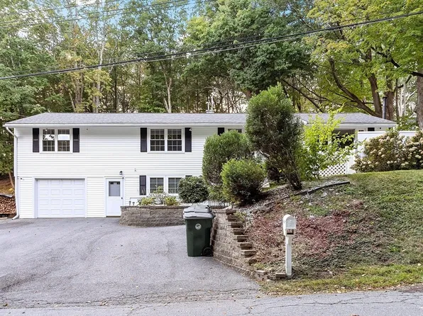 62 Wendell Rd, Fitchburg, MA 01420