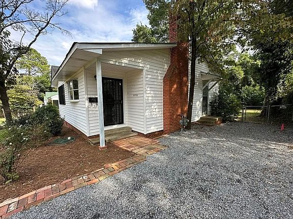 2nd image of 2216 McCarter Ave
