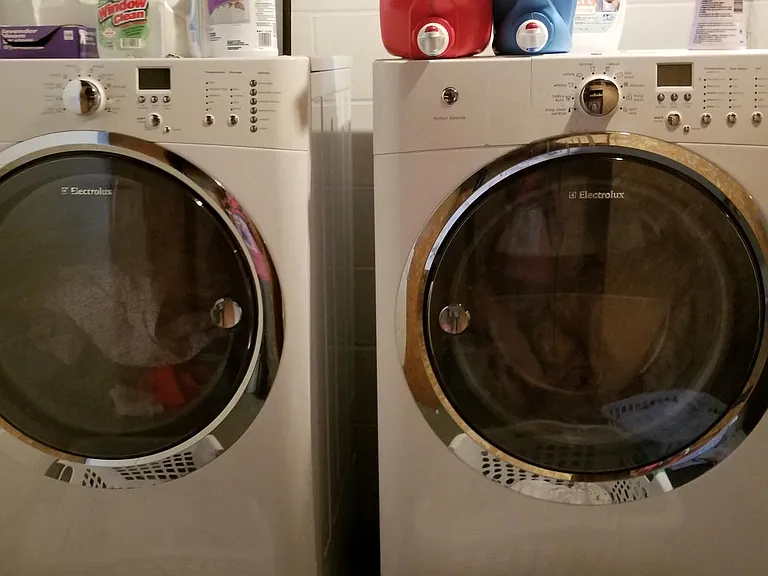 huge electrolux washer dryer