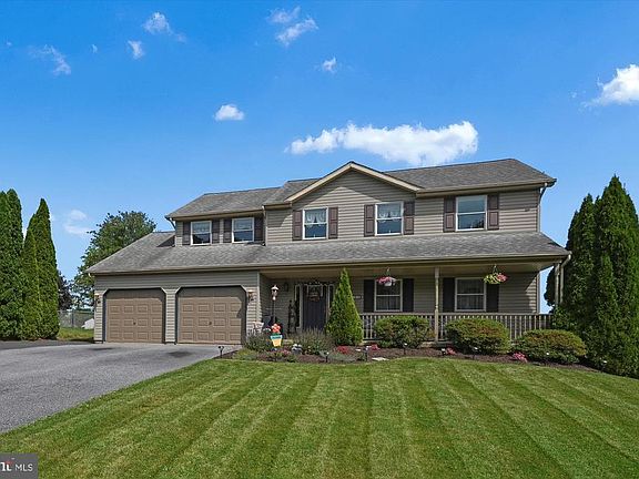 2nd image of 305 Forest Wood Dr