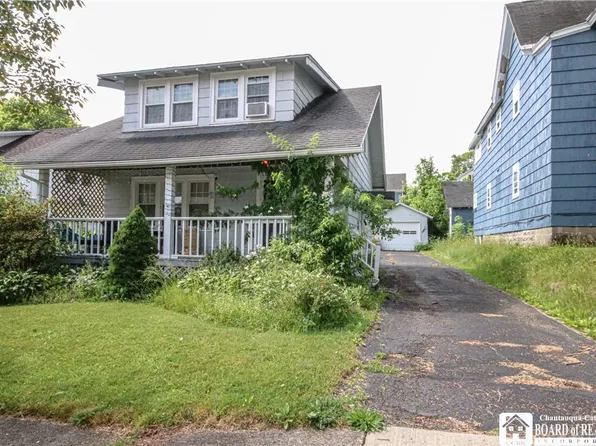 85 Dearborn St, Jamestown, NY 14701