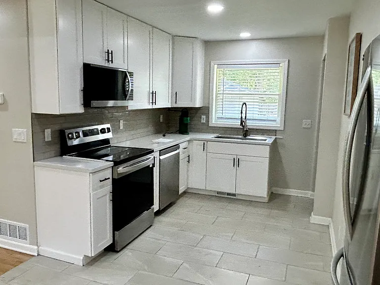 5141 E Brookfield Dr — Photo 1