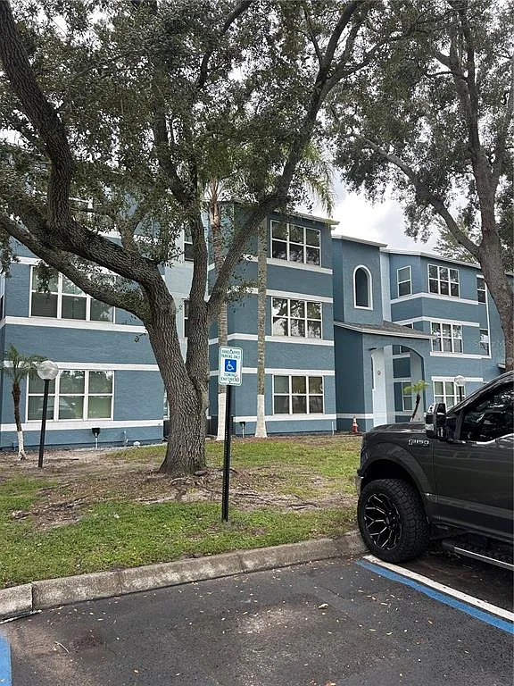 2 bed, 2.0 bath, 1054 sqft, $1,800 — Photo 1