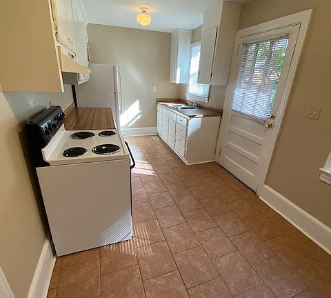4th image of 38 Southland Ave APT 2