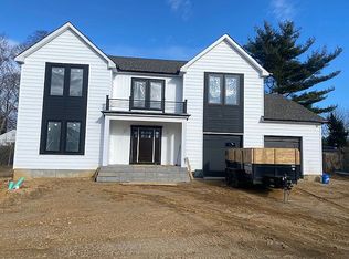 861 Smithtown Ave, Bohemia, NY 11716