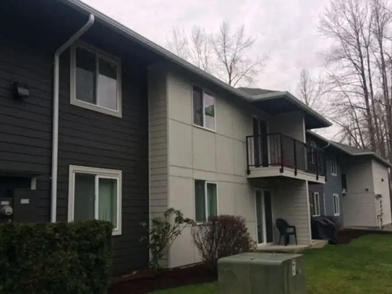 HARTFORD COURT APTS — Photo 2