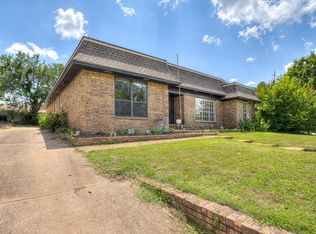 406 Hardy Dr, Edmond, OK 73013