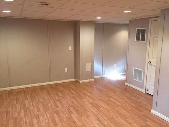 2nd image of 10 Robindale Dr