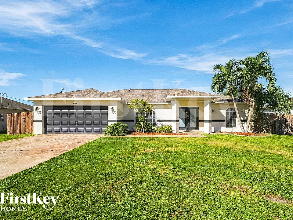 3736 SW Santa Barbara Pl