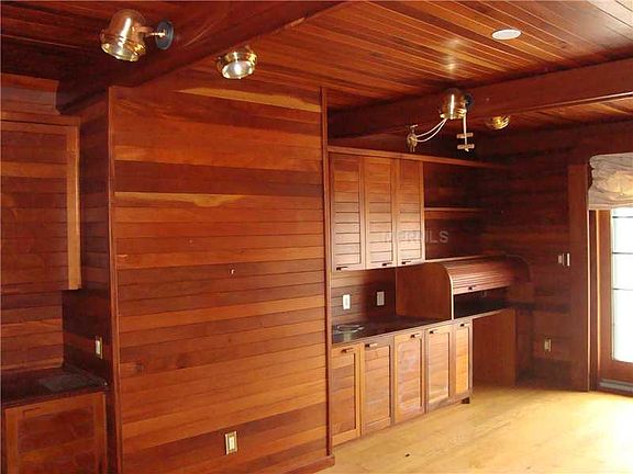 4th image of 25188 Marion Ave #B