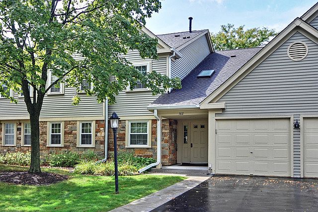 1st image of 162 Stirling Ln Unit V2
