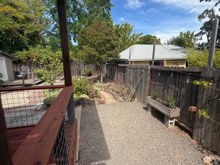 18351 Clayton Ave — Photo 19
