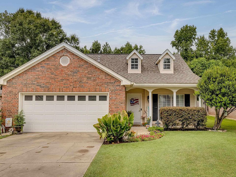 1st image of 327 Timberwood Dr