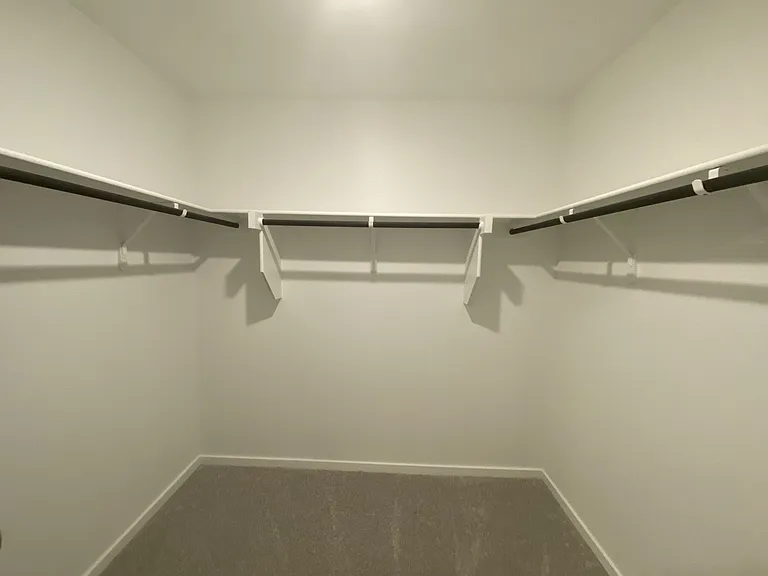 917 Shady Oaks Dr — Photo 10