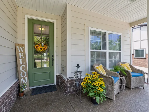 385 Irvine Ln, Franklin, TN 37064