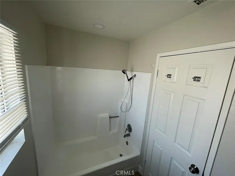 3703 Country Oaks Loop #B — Photo 16