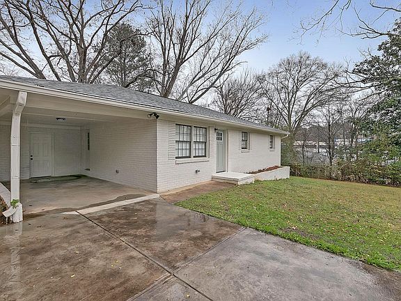 3rd image of 1831 Marvin Cir SE