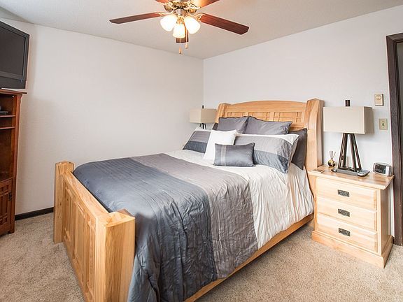 5th image of 1 Rivercrest Dr #7-107
