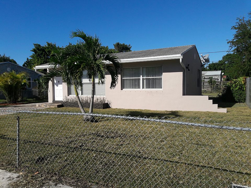 1st image of 2111 Wiley Ct #House