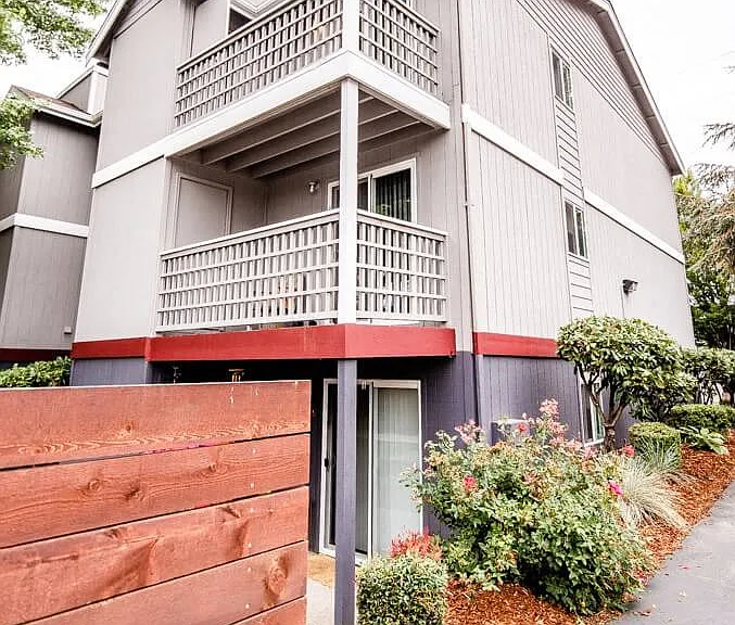 Notch 8 Apartments — Photo 24