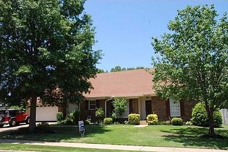 1st image of 480 Pine Grove Dr