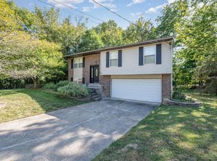 38 Robbie Rdg, Milford, OH 45150