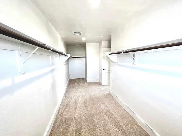 7140 Charter Crest St — Photo 62