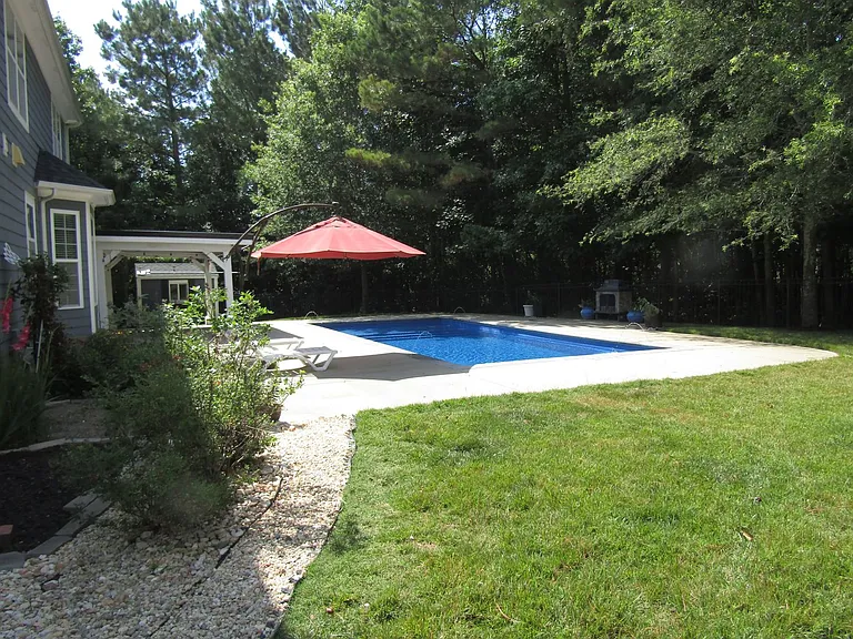 2084 Kittridge Dr — Photo 8
