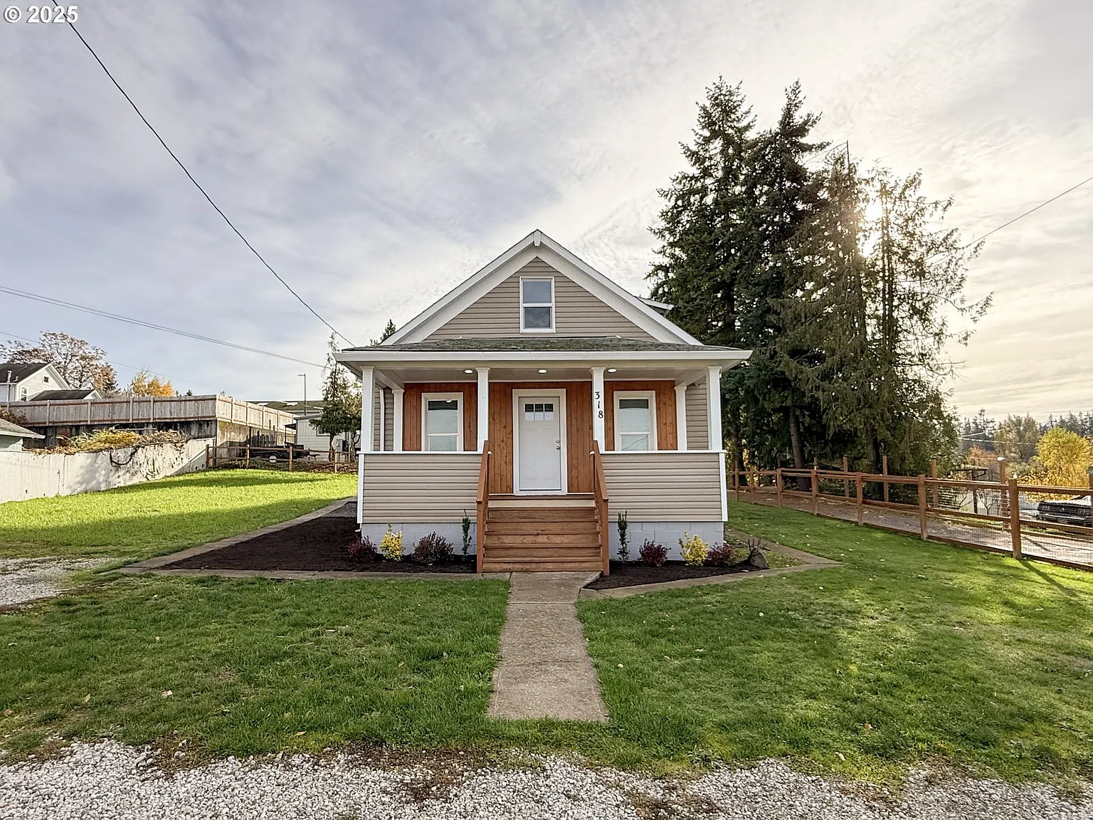 318 Willamette St photo 1