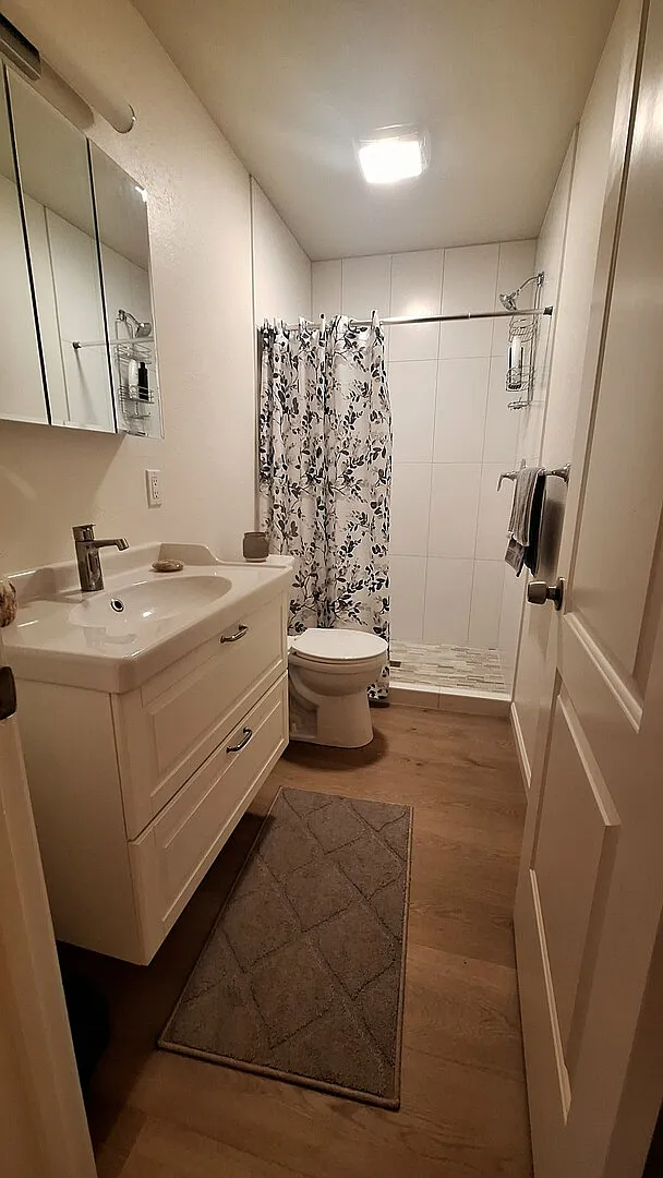 Studio Apartment - Attached — Photo 4