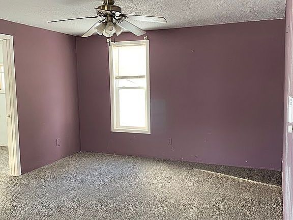 Living/dining new carpets