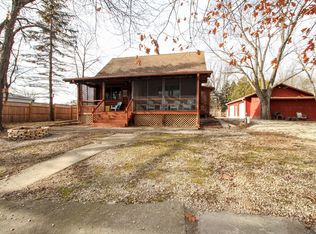 130 N Larocque Dr, Clifton, IL 60927