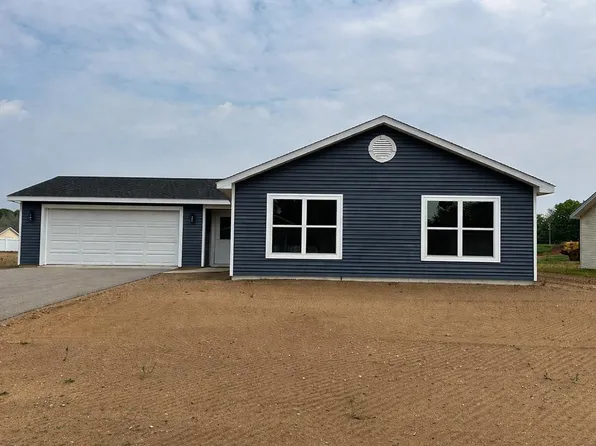 2615 Plover Dr #36, Traverse City, MI 49685