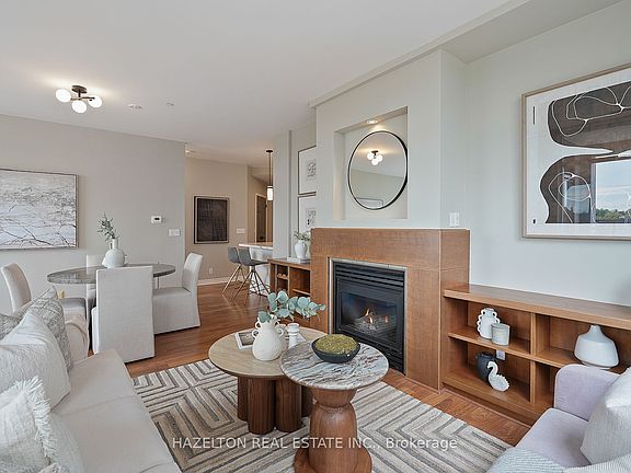 2nd image of 980 Yonge St #501