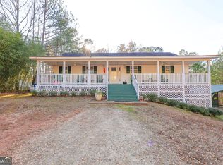 42 Deer Pointe Ct, Lagrange, GA 30240