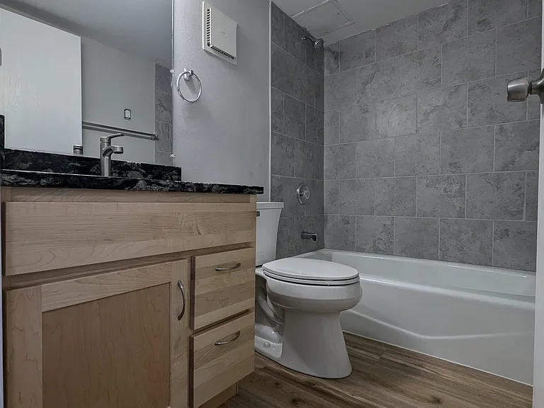 308 McHenry St #101 — Photo 2