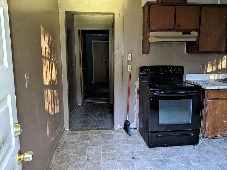 Kitchen to Bedroom