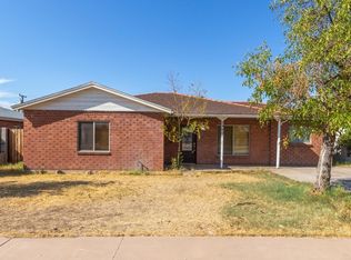 2940 E Willetta St, Phoenix, AZ 85008